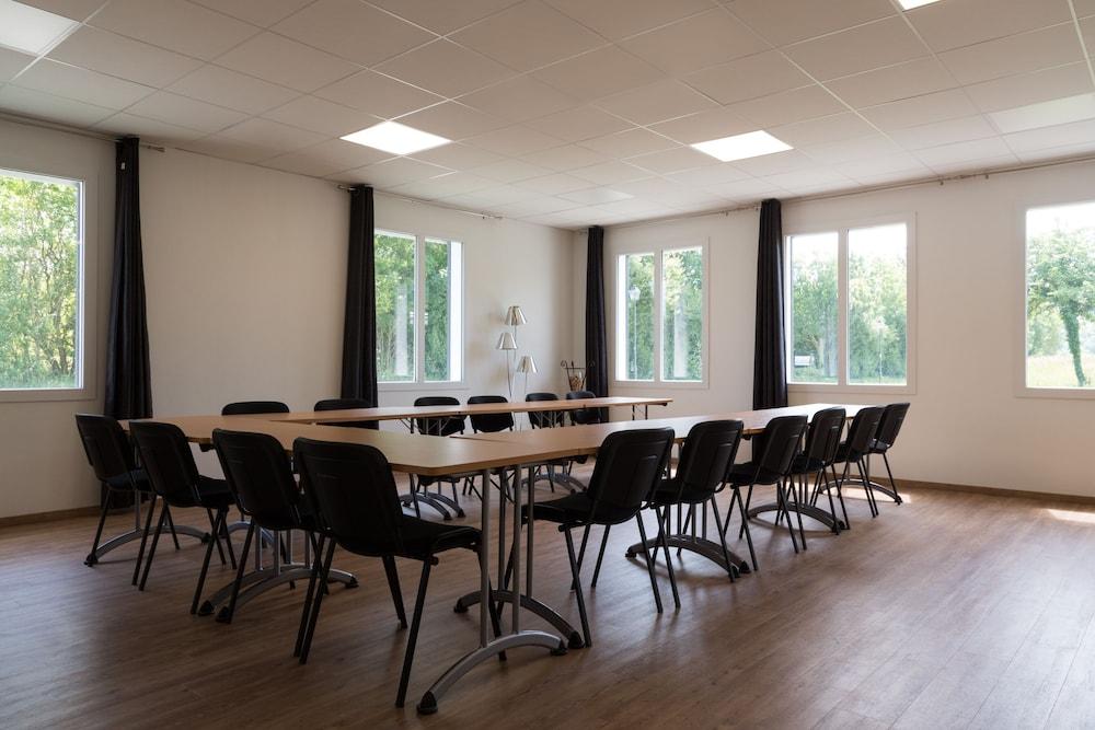 Inter-Hotel Le Mont Saint-Michel Sud Les Quatre Salines Roz-sur-Couesnon Exterior photo