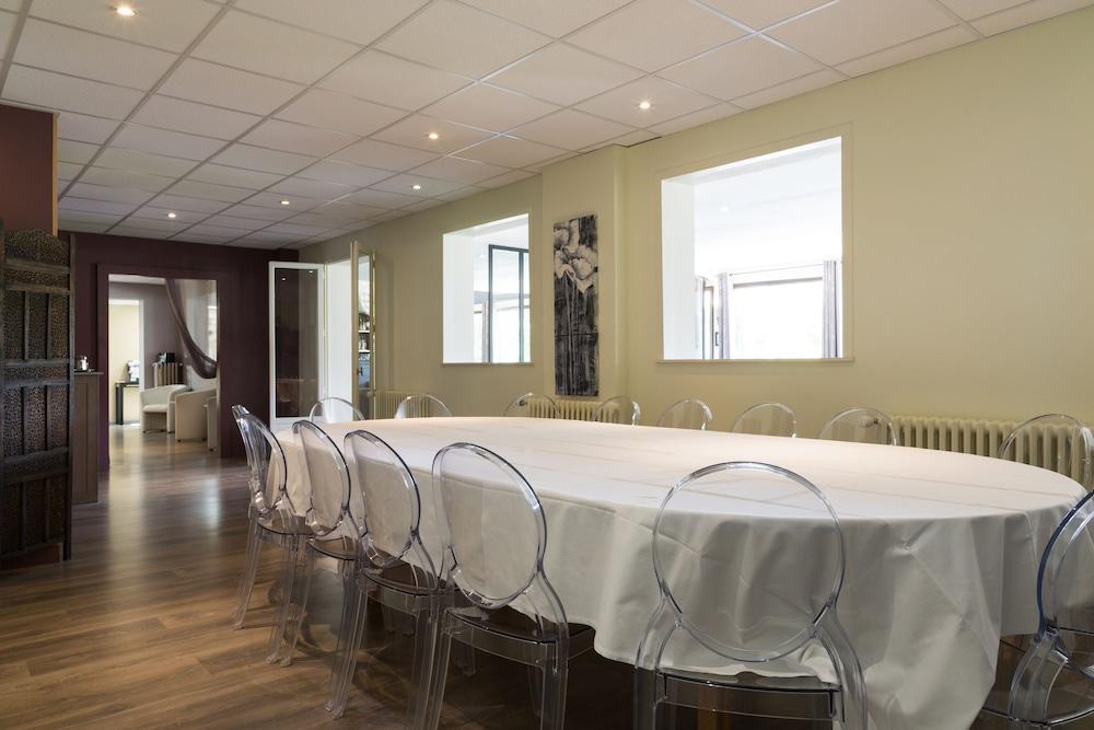 Inter-Hotel Le Mont Saint-Michel Sud Les Quatre Salines Roz-sur-Couesnon Exterior photo
