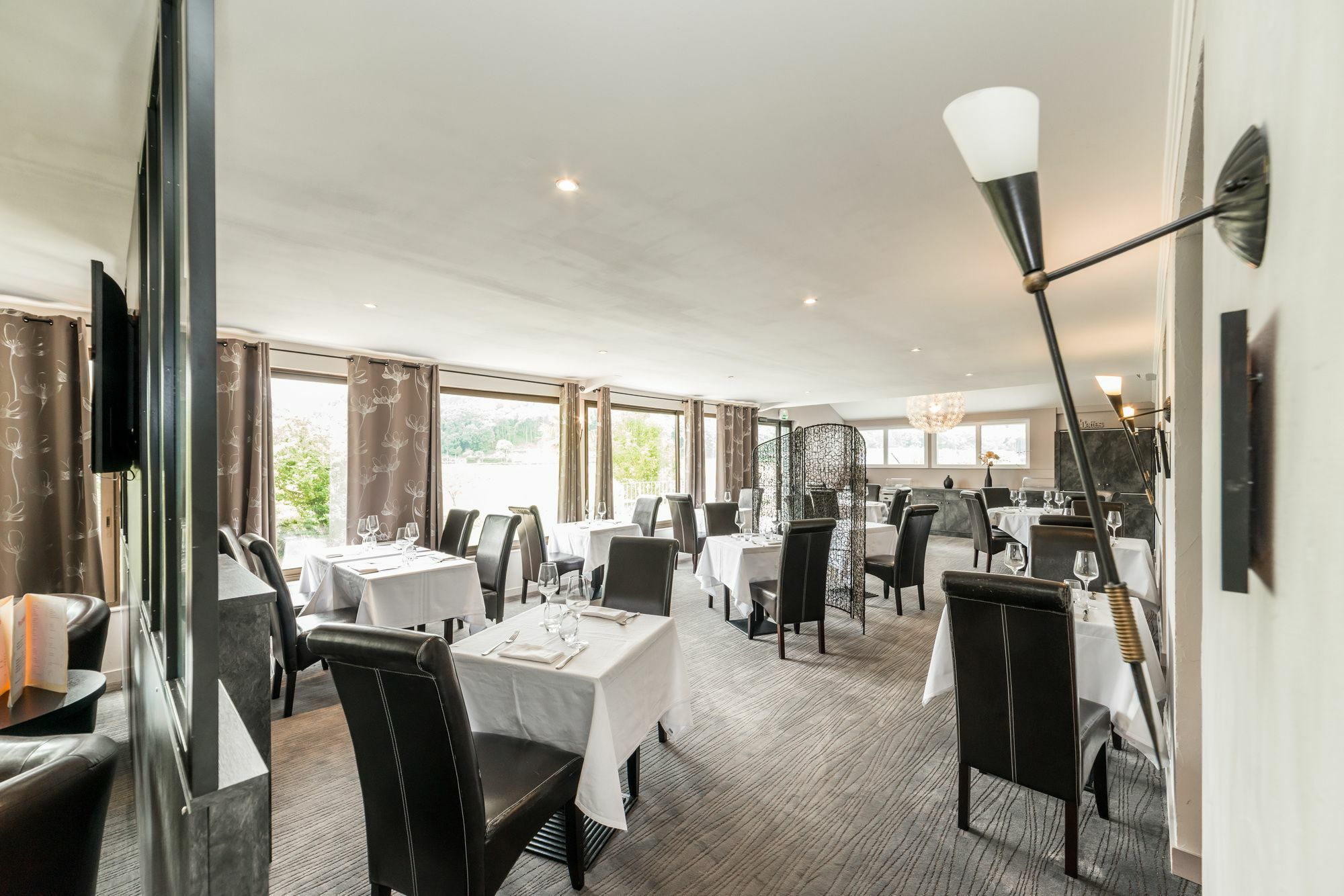 Inter-Hotel Le Mont Saint-Michel Sud Les Quatre Salines Roz-sur-Couesnon Exterior photo